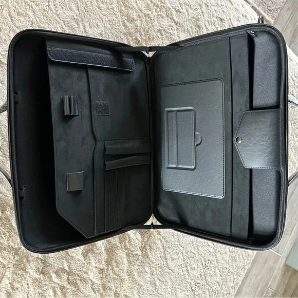 Worky Office Everywhere Laptop Portable Briefcase Organizer - Picture 8 of 11